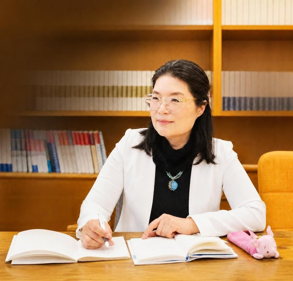 고문 이강선